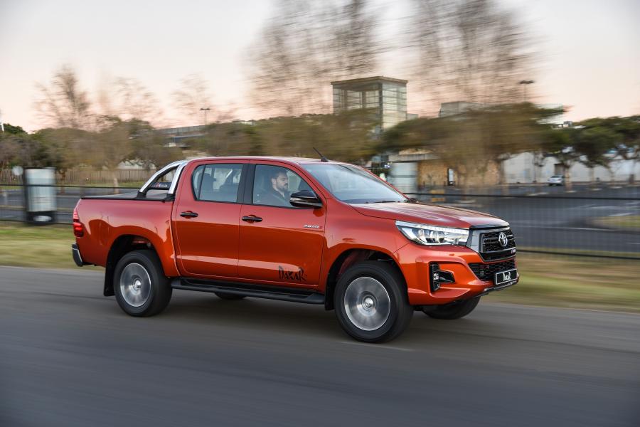  Toyota Hilux Dakar Double Cab 2018 года  (ZA) (фото 27 из 40)